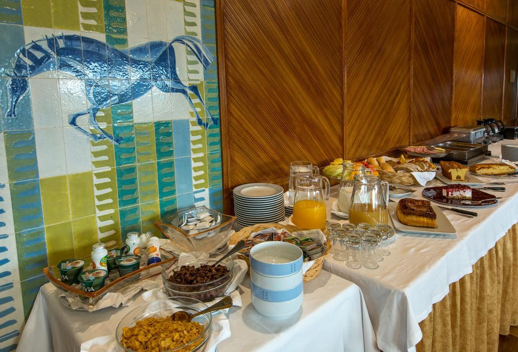 Hotel Parador Santa Catarina Миранда до Дуро Екстериор снимка