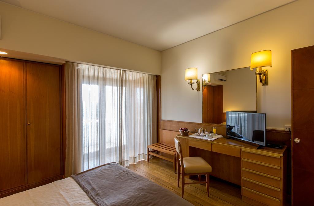 Hotel Parador Santa Catarina Миранда до Дуро Екстериор снимка